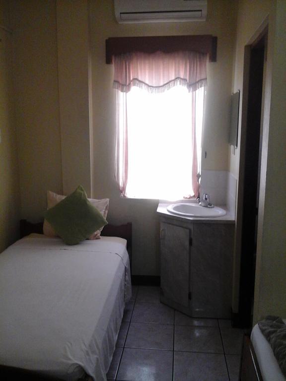Belcove Hotel & Guesthouse 伯利兹城 外观 照片