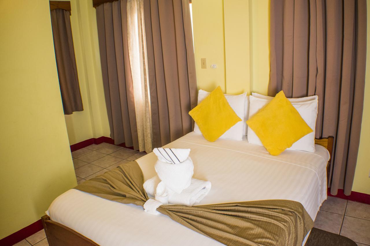 Belcove Hotel & Guesthouse 伯利兹城 外观 照片
